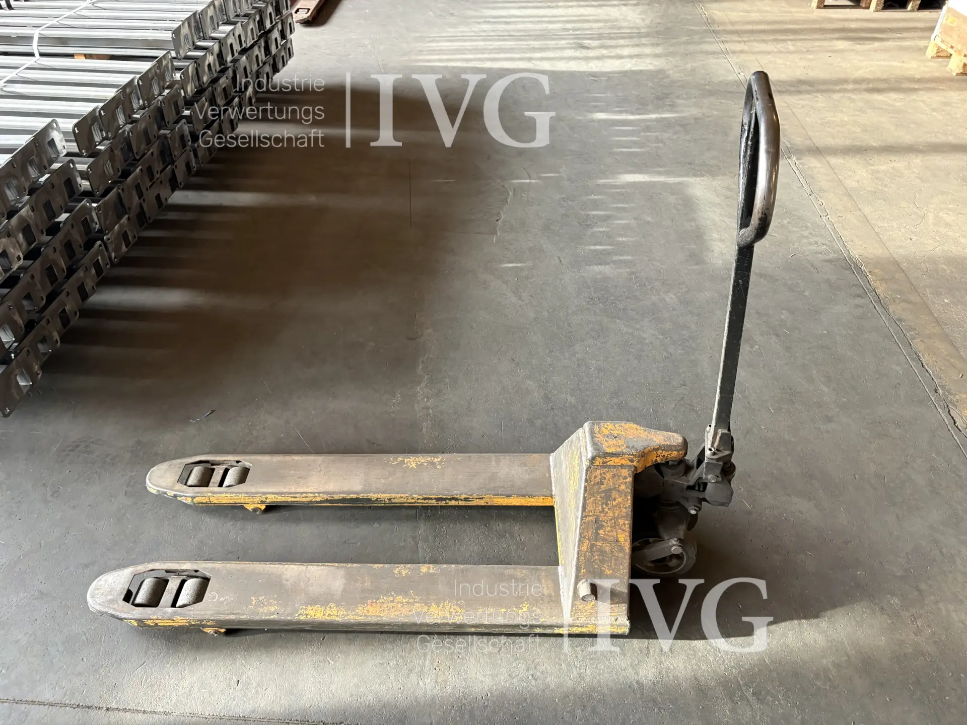 Gabelhubwagen (gelb)